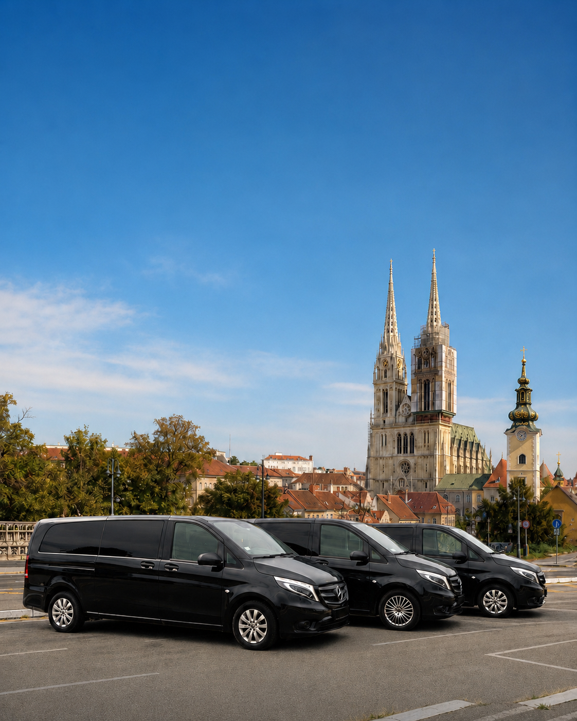 Transfer Beograd Zagreb — Mercedes Vito ispred Zagrebačke katedrale