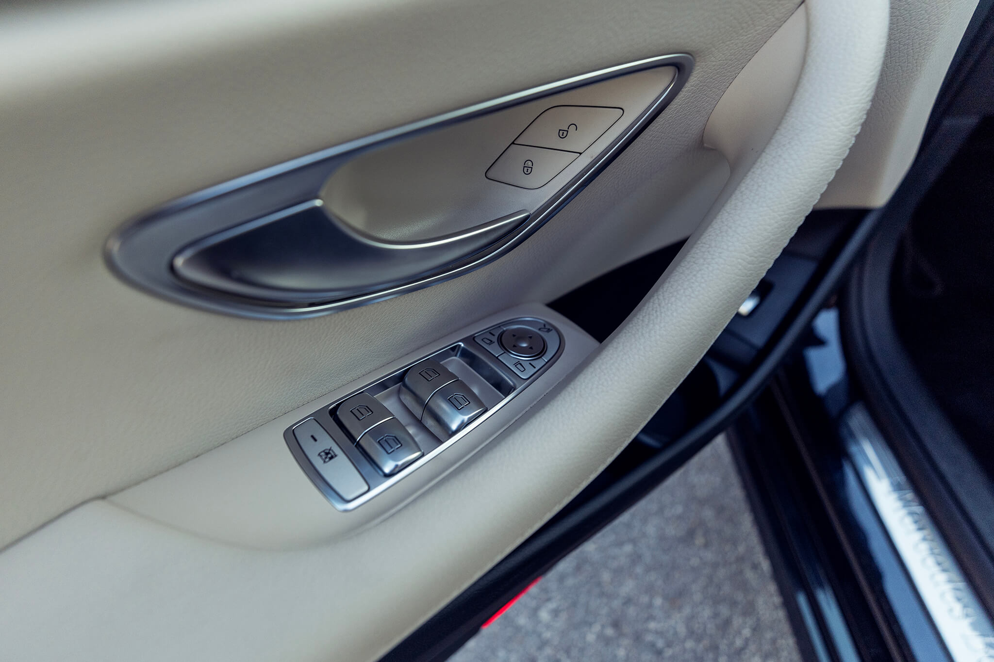 Mercedes E220